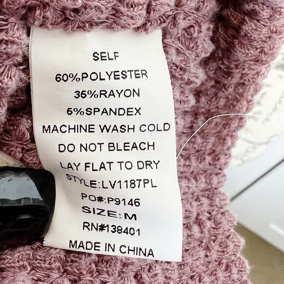 Pink Lily Oversized Long Thermal Knit Off Shoulder Top Size Medium - Picture 9 of 10